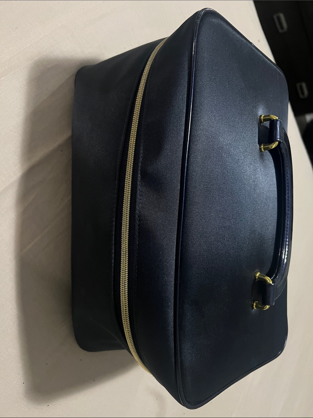 Estee Lauder cosmetic bag